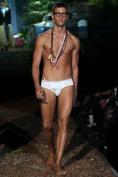 Look 37